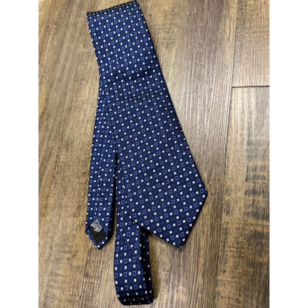 Hugo Boss Mens Blue Geometric Square Pattern 100% Silk Necktie Made‎ in Italy - Picture 7 of 11